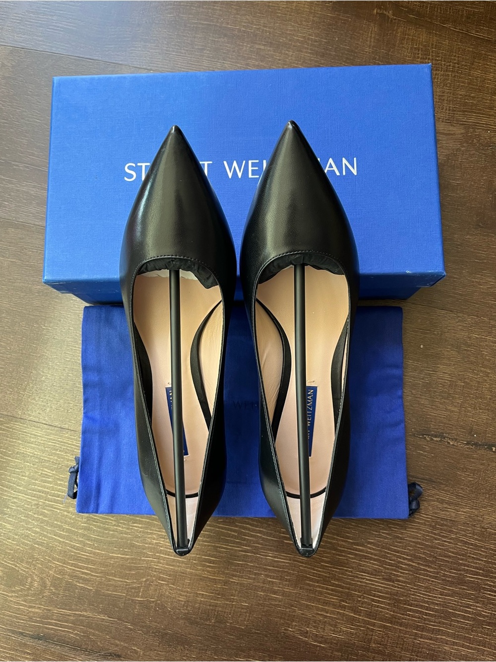 Brand New Stuart Weitzman Black pointed toe heels in size 9